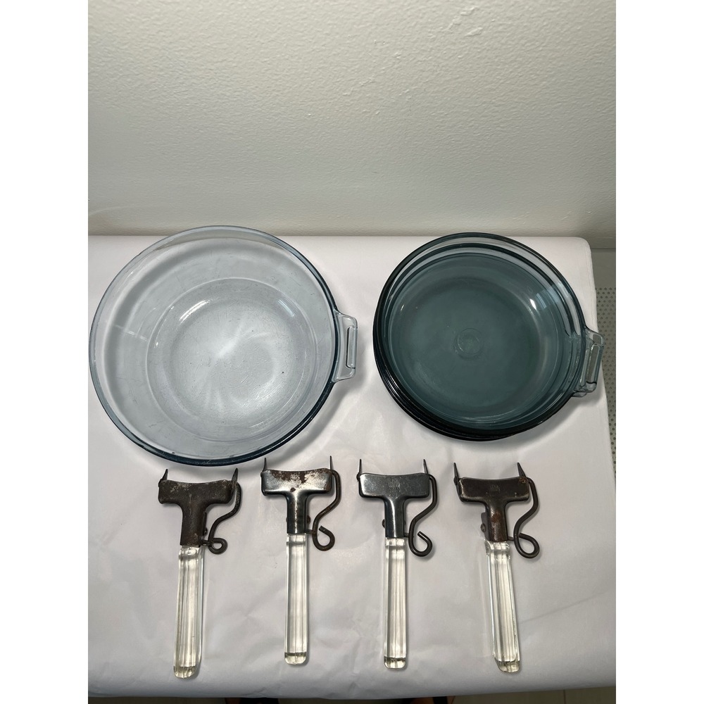 4 Pyrex Flameware Glass Sauce Pans w 4 Detachable Handles 834 833 & 832